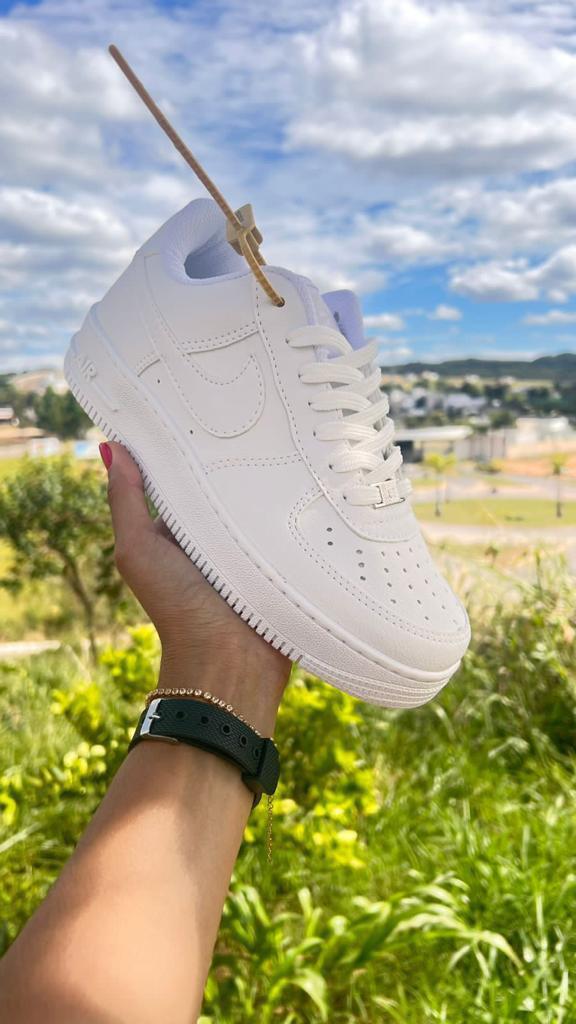 Tênis Nike Air Force Branco